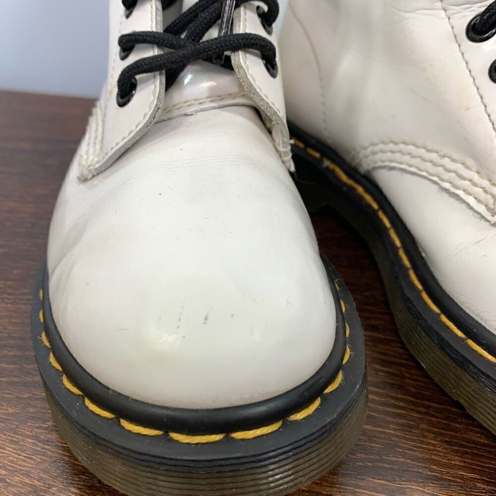 Dr Martens Women's Lace Up Block Heel Ankle Combat Boots White Black Size 6 - Picture 6 of 12